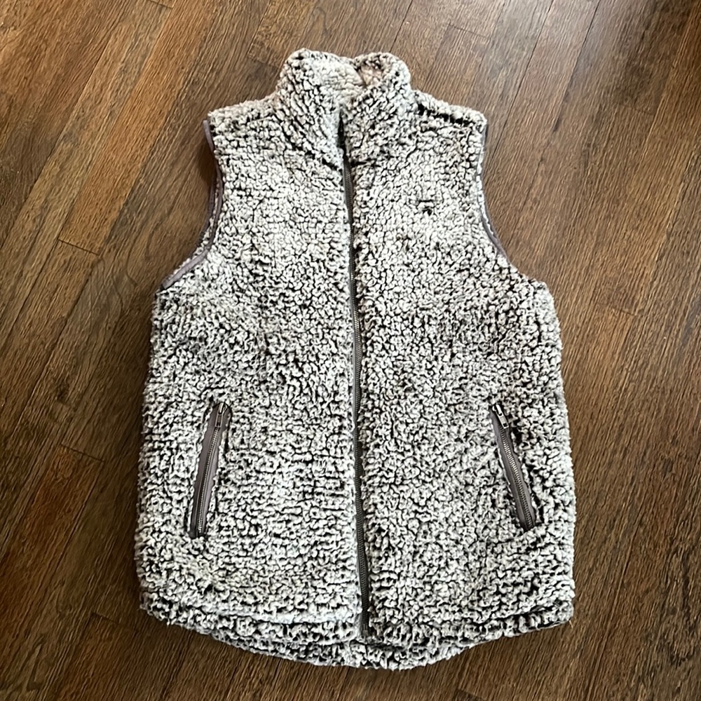Thread & Supply Sherpa Vest